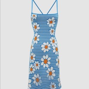 Cute Knit Daisy Dress from Cider - Size Medium
